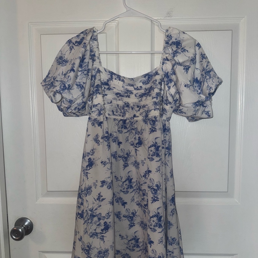 Shein Blue and White Floral dress